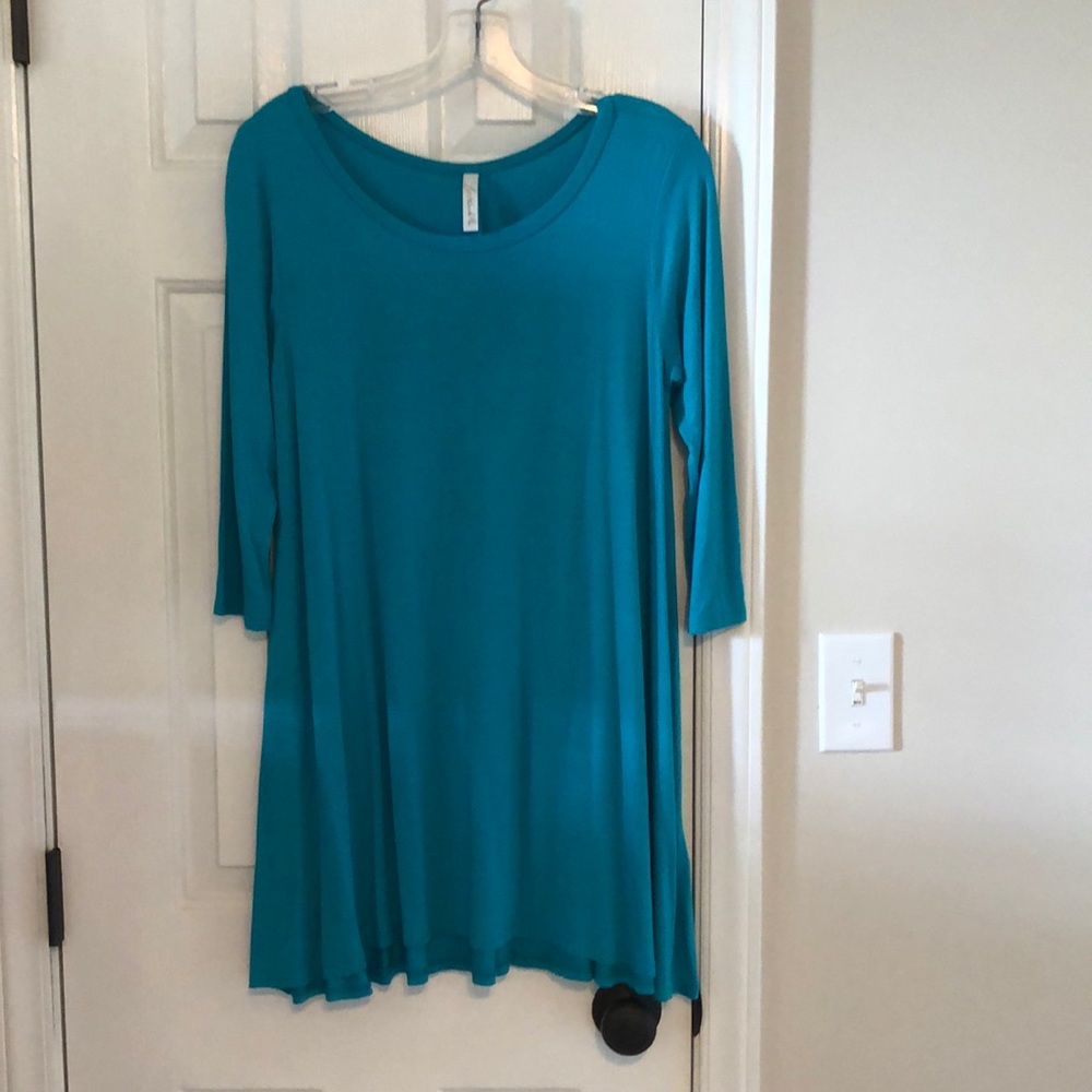Blue three quarter length sleeves mini dress